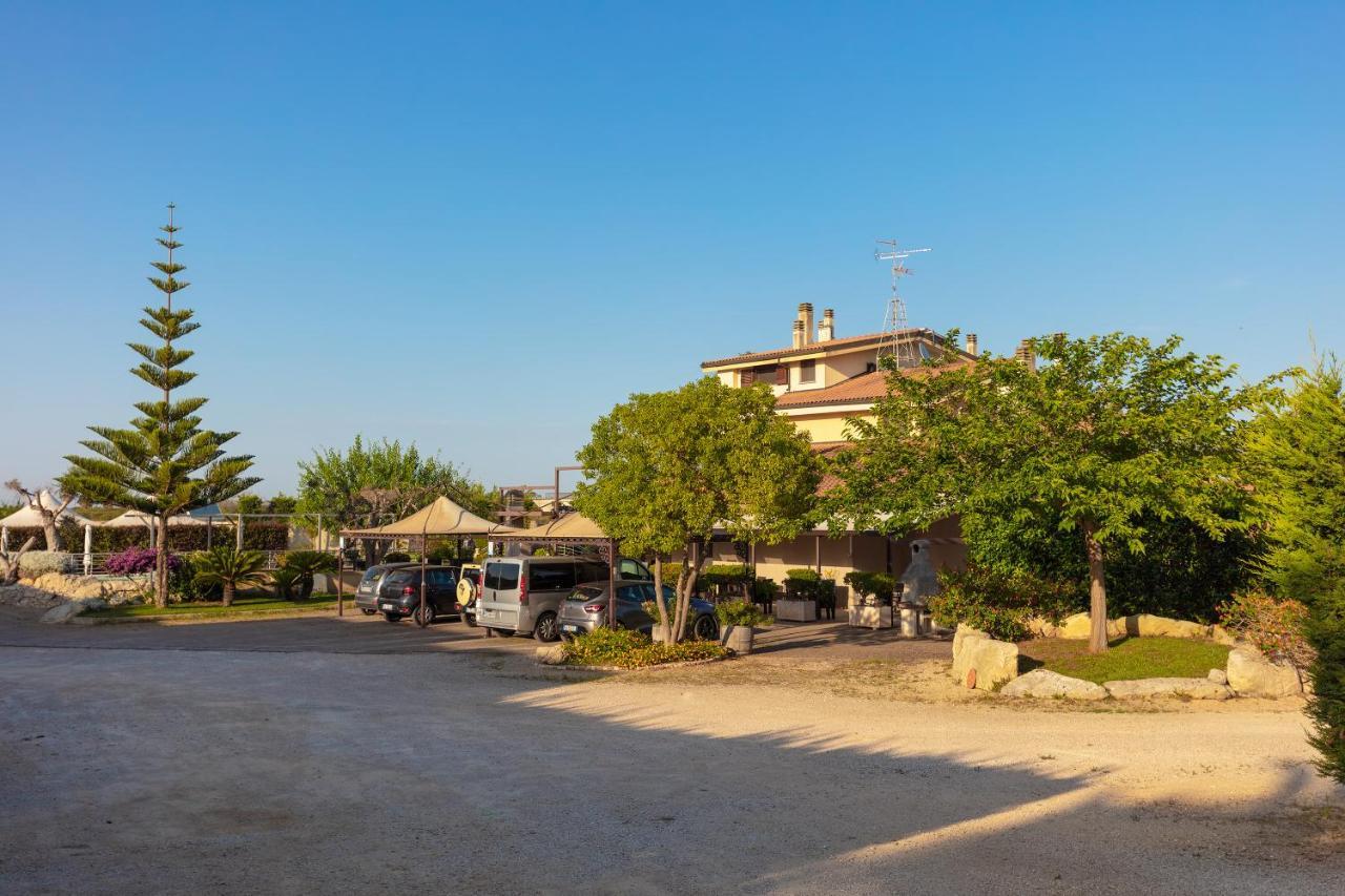 Bed & Breakfast Giardini Di Marzo Lecce Exterior photo