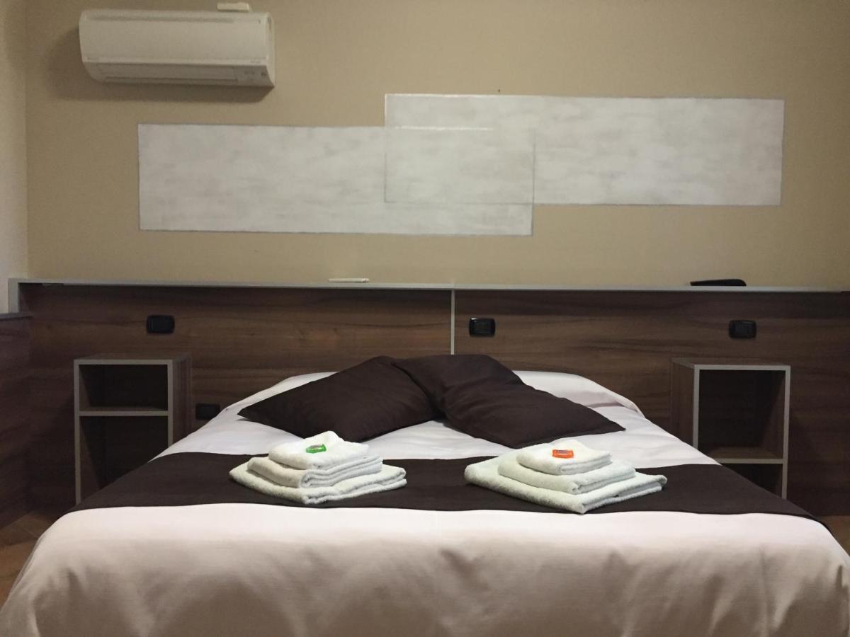Bed & Breakfast Giardini Di Marzo Lecce Exterior photo