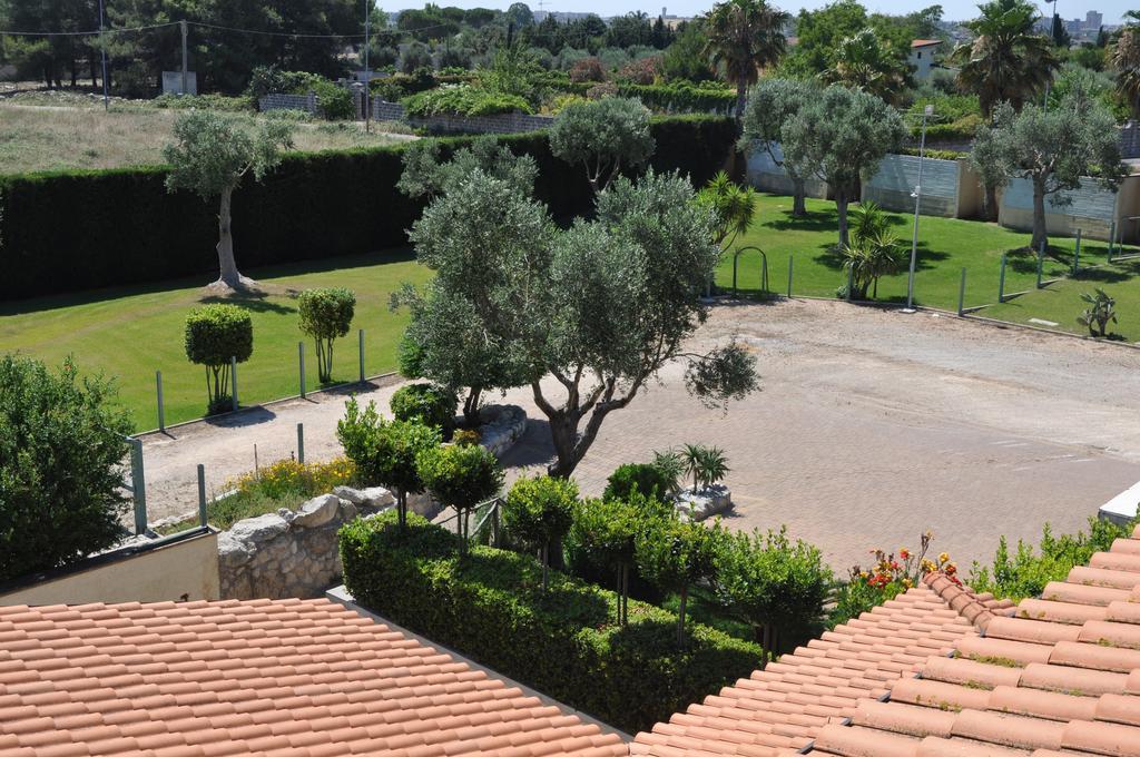 Bed & Breakfast Giardini Di Marzo Lecce Exterior photo