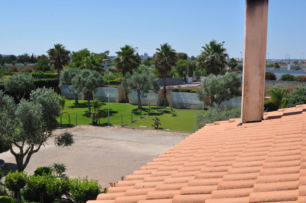 Bed & Breakfast Giardini Di Marzo Lecce Exterior photo