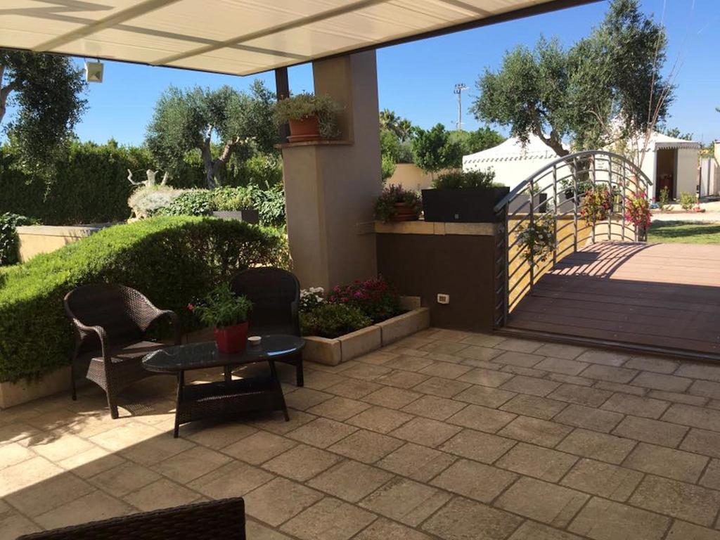 Bed & Breakfast Giardini Di Marzo Lecce Exterior photo