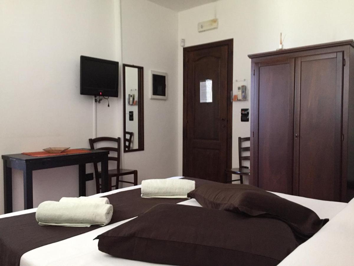 Bed & Breakfast Giardini Di Marzo Lecce Exterior photo