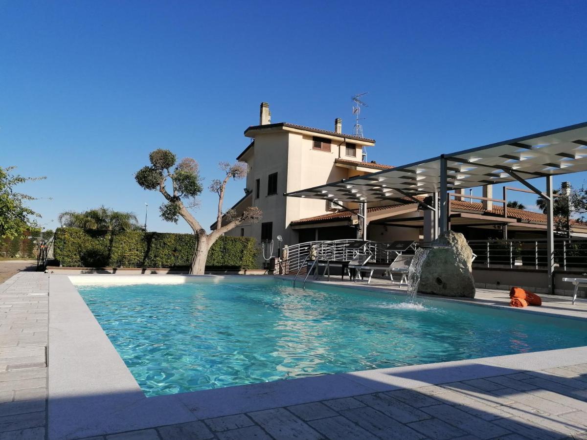 Bed & Breakfast Giardini Di Marzo Lecce Exterior photo